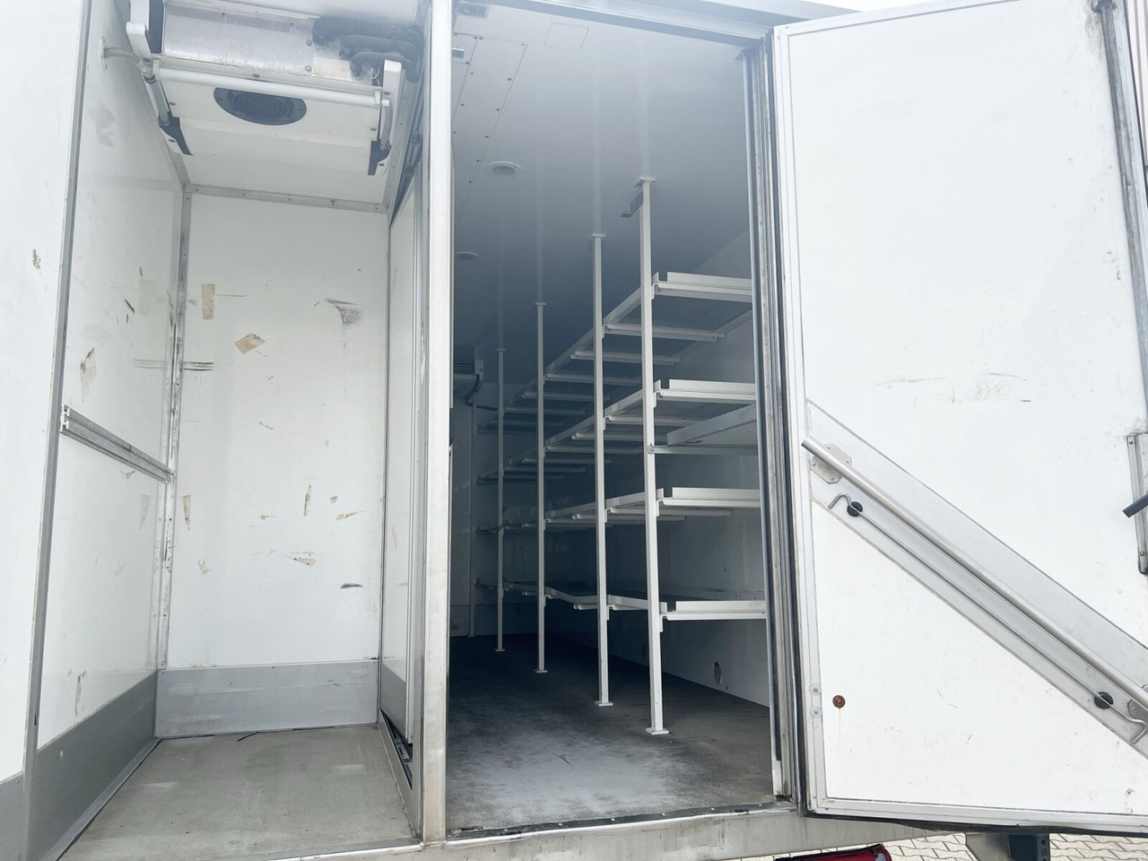 Arrendamiento de MAN TGL 8.180 4x2 BL TGL 8.180 4x2 BL, Kühlkoffer, Carrier Supra 850Mi MAN TGL 8.180 4x2 BL TGL 8.180 4x2 BL, Kühlkoffer, Carrier Supra 850Mi: foto 14 Arrendamiento de MAN TGL 8.180 4x2 BL TGL 8.180 4x2 BL, Kühlkoffer, Carrier Supra 850Mi MAN TGL 8.180 4x2 BL TGL 8.180 4x2 BL, Kühlkoffer, Carrier Supra 850Mi: foto 14