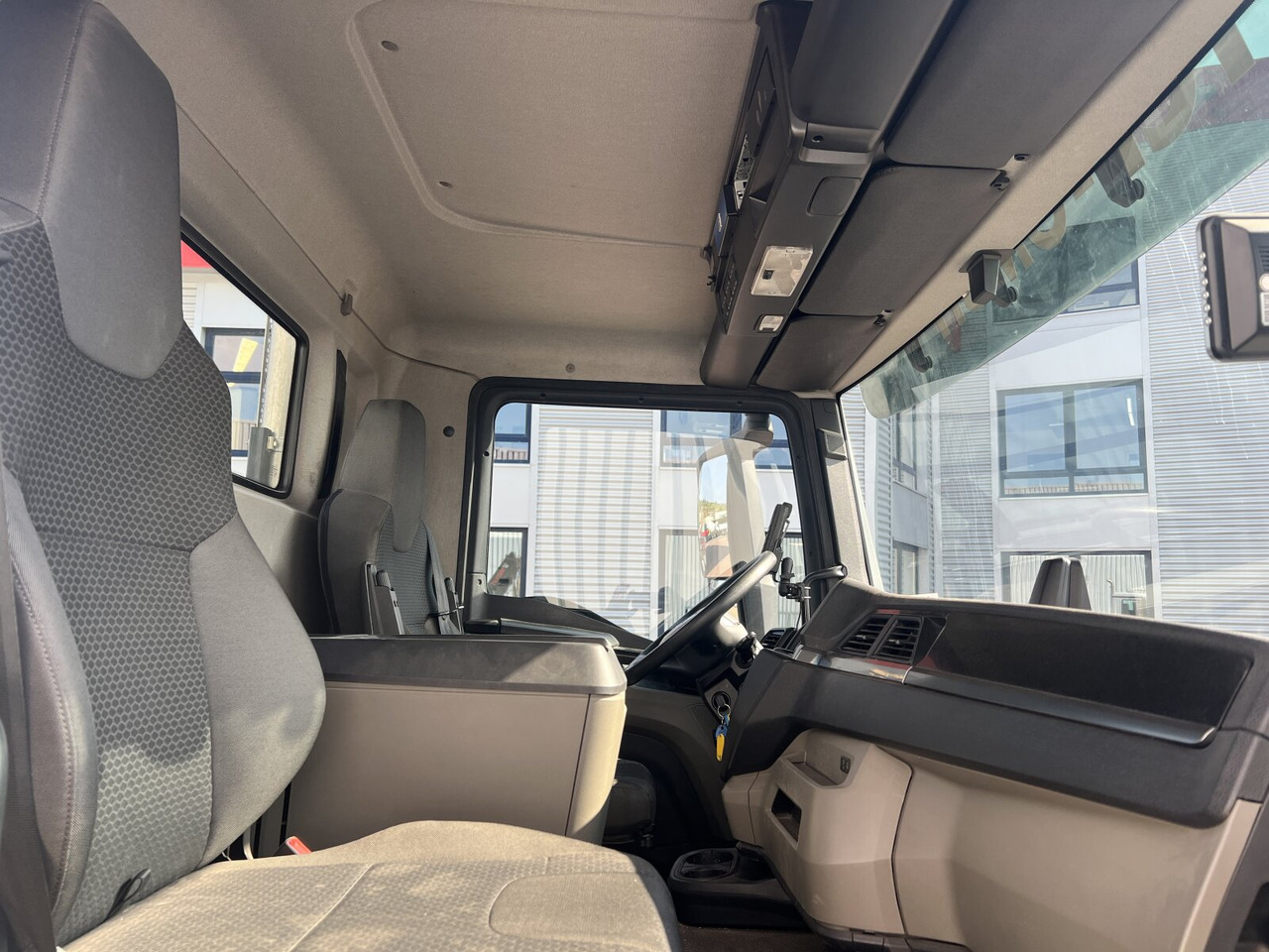 Camión portacontenedor de cadenas MAN TGM 18.320 4x2 BL TGM 18.320 4x2 BL, Hiab Tele-Absetzanlage, Funk: foto 6