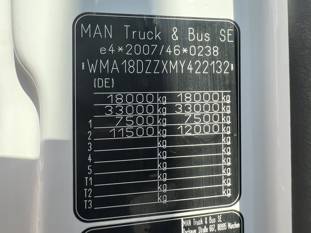 MAN TGM 18.320 4x2 BL TGM 18.320 4x2 BL, Hiab Tele-Absetzanlage, Funk - Camión portacontenedor de cadenas: foto 3 MAN TGM 18.320 4x2 BL TGM 18.320 4x2 BL, Hiab Tele-Absetzanlage, Funk - Camión portacontenedor de cadenas: foto 3