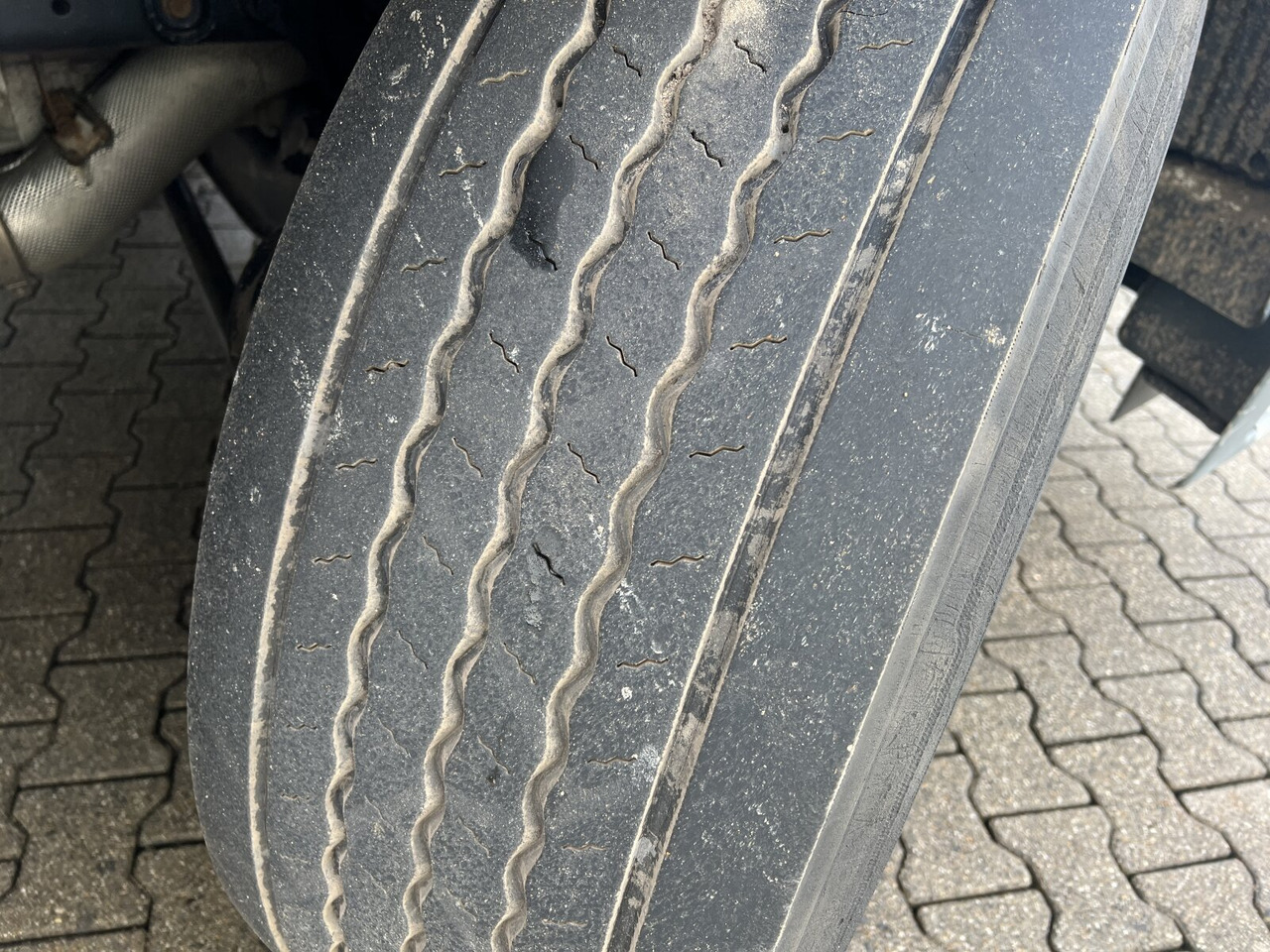 MAN TGS 26.400 6x2-4 LL TGS 26.400 6x2-4 LL, Navi, Lenk-/Liftachse, Heckkran Palfinger PK20001-K B, Funk - Camión grúa, Camión caja abierta: foto 4 MAN TGS 26.400 6x2-4 LL TGS 26.400 6x2-4 LL, Navi, Lenk-/Liftachse, Heckkran Palfinger PK20001-K B, Funk - Camión grúa, Camión caja abierta: foto 4