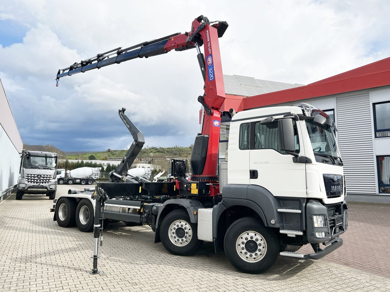 Arrendamiento de MAN TGS 35.480 8X4 BL TGS 35.480 8X4 BL, Intarder, Kran HMF 3220-K6, 4-fach Abstützung, Funk MAN TGS 35.480 8X4 BL TGS 35.480 8X4 BL, Intarder, Kran HMF 3220-K6, 4-fach Abstützung, Funk: foto 9