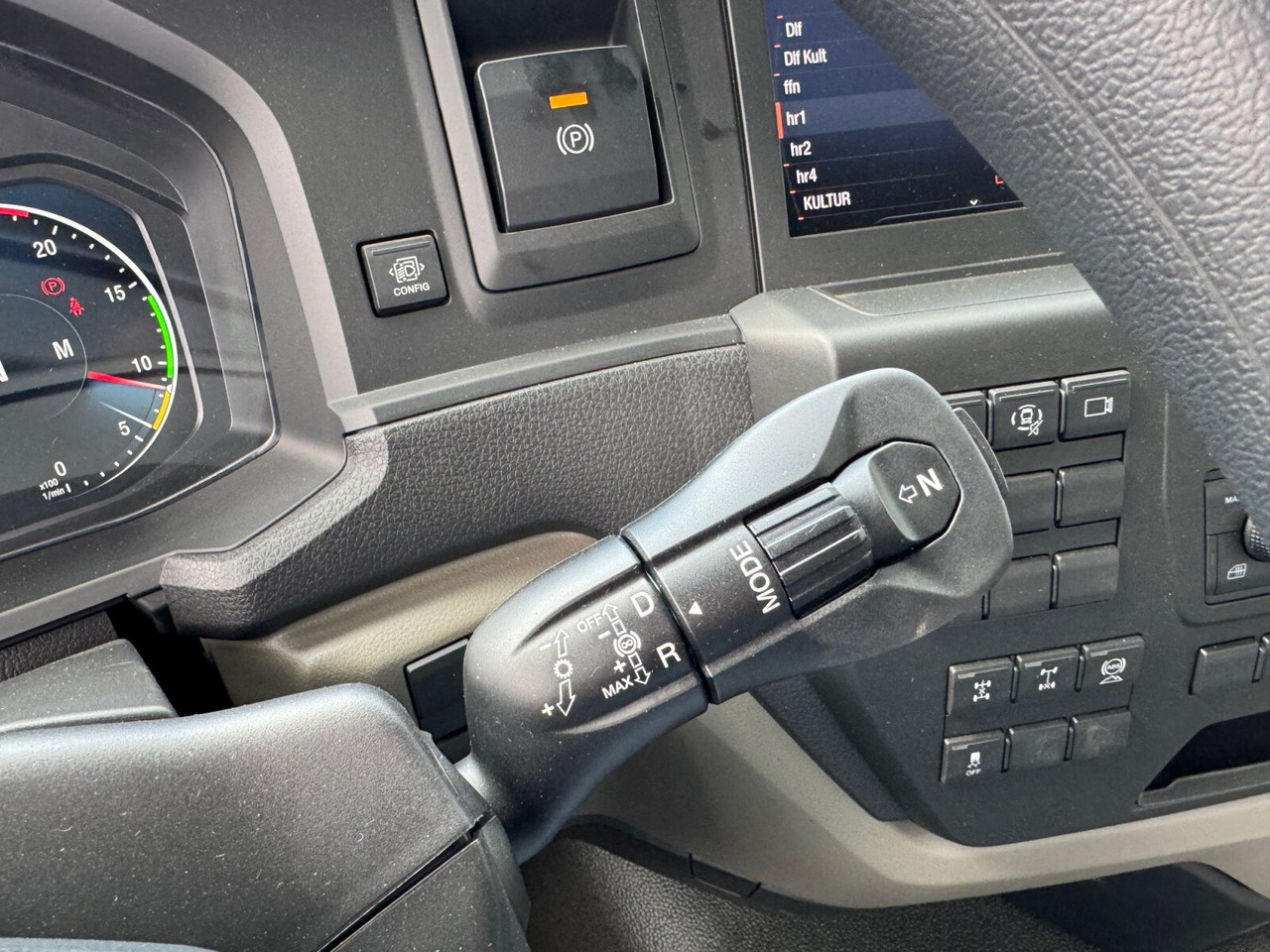 Camión multibasculante nuevo MAN TGS 41.440/480 8x4 BB TGS 41.440/480 8x4 BB: foto 6 Camión multibasculante nuevo MAN TGS 41.440/480 8x4 BB TGS 41.440/480 8x4 BB: foto 6