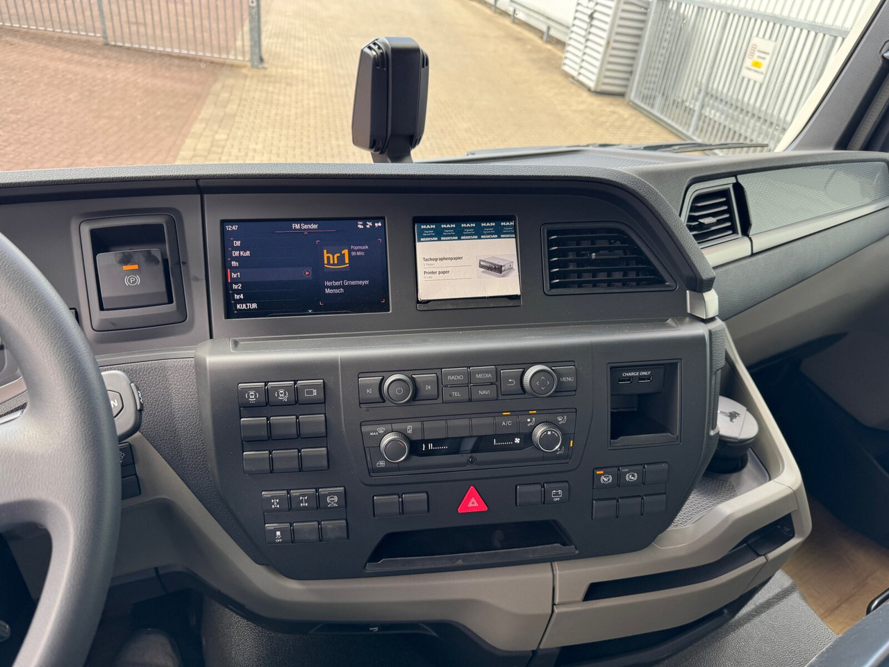 MAN TGS 41.440/480 8x4 BB TGS 41.440/480 8x4 BB - Camión multibasculante: foto 5 MAN TGS 41.440/480 8x4 BB TGS 41.440/480 8x4 BB - Camión multibasculante: foto 5