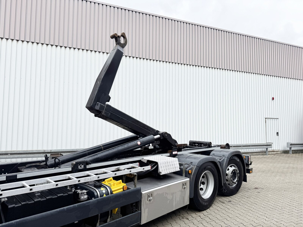 Camión multibasculante MAN TGX 26.470 6X2-4 BL TGX 26.470 6X2-4 BL, Lenk-/Liftachse, XLX-Fahrerhaus, VDL Abrollanlage 7m: foto 14 Camión multibasculante MAN TGX 26.470 6X2-4 BL TGX 26.470 6X2-4 BL, Lenk-/Liftachse, XLX-Fahrerhaus, VDL Abrollanlage 7m: foto 14