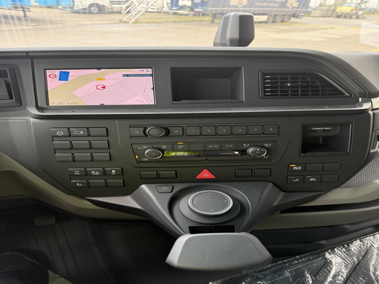 MAN TGX 26.470 6x2-4 BL TGX 26.470 6x2-4 BL, Lenk-/Liftachse, Retarder, Navi, Heckkran Atlas AK 170.2-A2 - Camión grúa, Camión caja abierta: foto 5 MAN TGX 26.470 6x2-4 BL TGX 26.470 6x2-4 BL, Lenk-/Liftachse, Retarder, Navi, Heckkran Atlas AK 170.2-A2 - Camión grúa, Camión caja abierta: foto 5