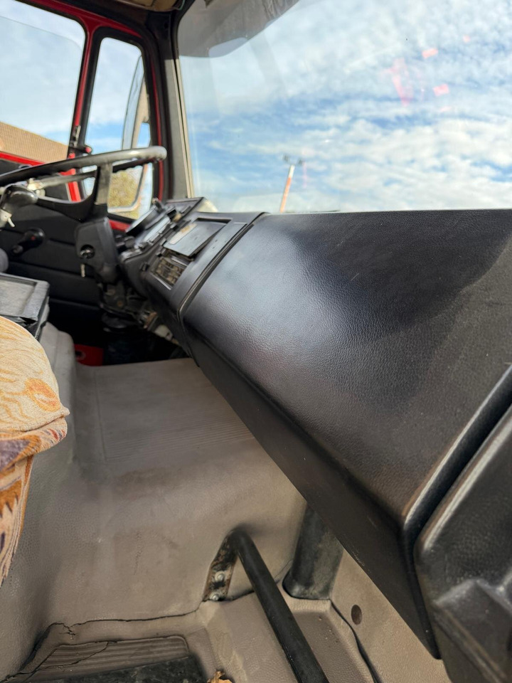 Mercedes-Benz - 2628 6 x 4 - Camión volquete: foto 4 Mercedes-Benz - 2628 6 x 4 - Camión volquete: foto 4