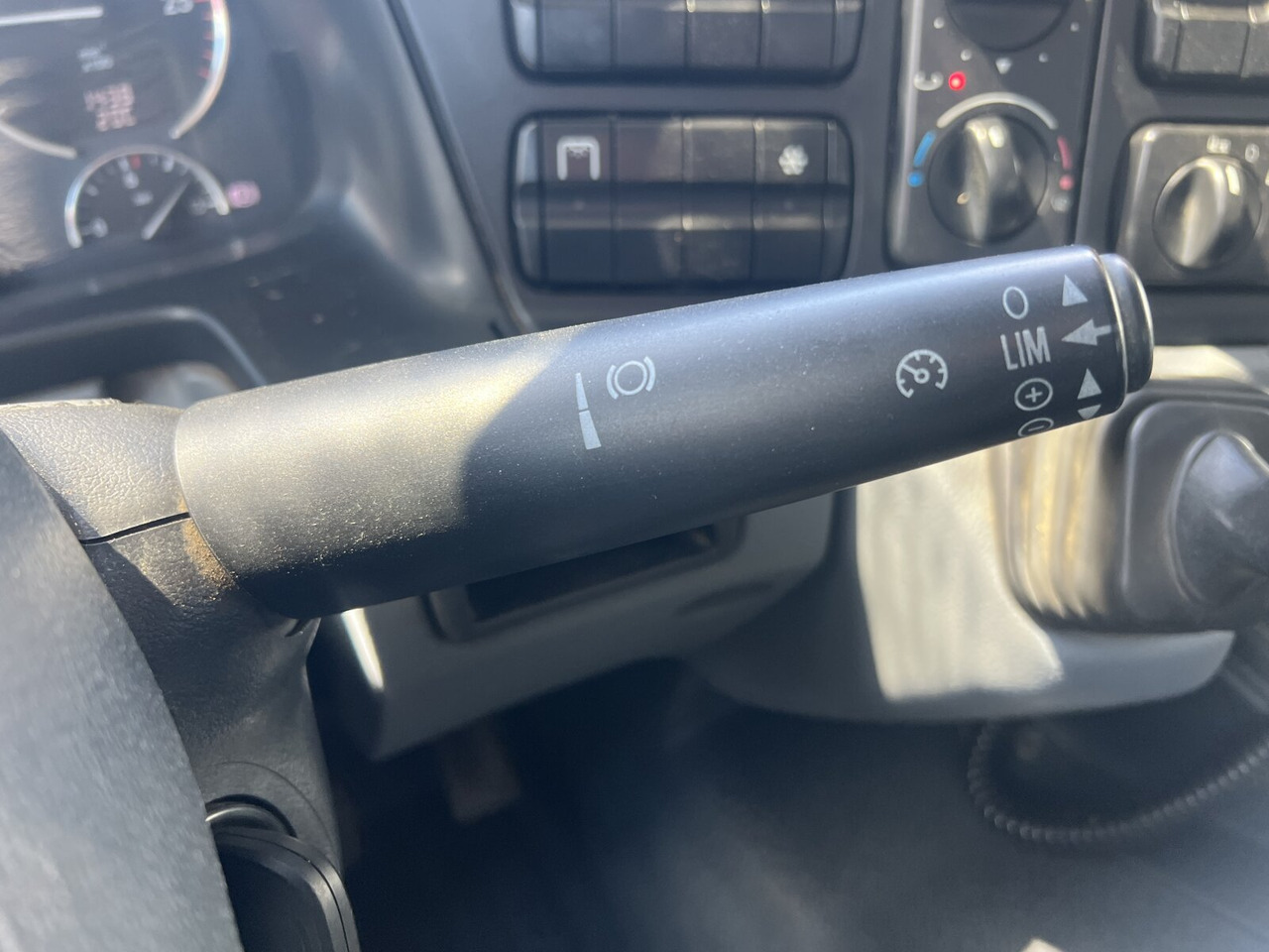 Mercedes-Benz Actros 2032 LA 4x4 Actros 2032 LA 4x4/ Rdstand 3.600 mm - Camión chasis: foto 2 Mercedes-Benz Actros 2032 LA 4x4 Actros 2032 LA 4x4/ Rdstand 3.600 mm - Camión chasis: foto 2