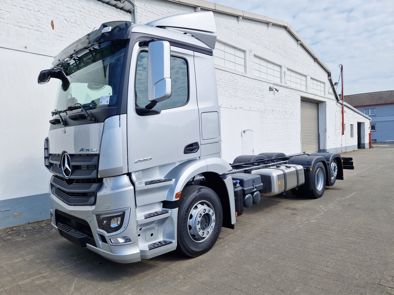 Camión chasis nuevo Mercedes-Benz Actros 2553 LL 6x2 Actros 2553 LL 6x2, Retarder, Liftachse, MultimediaCockpit, LED, Navi: foto 6
