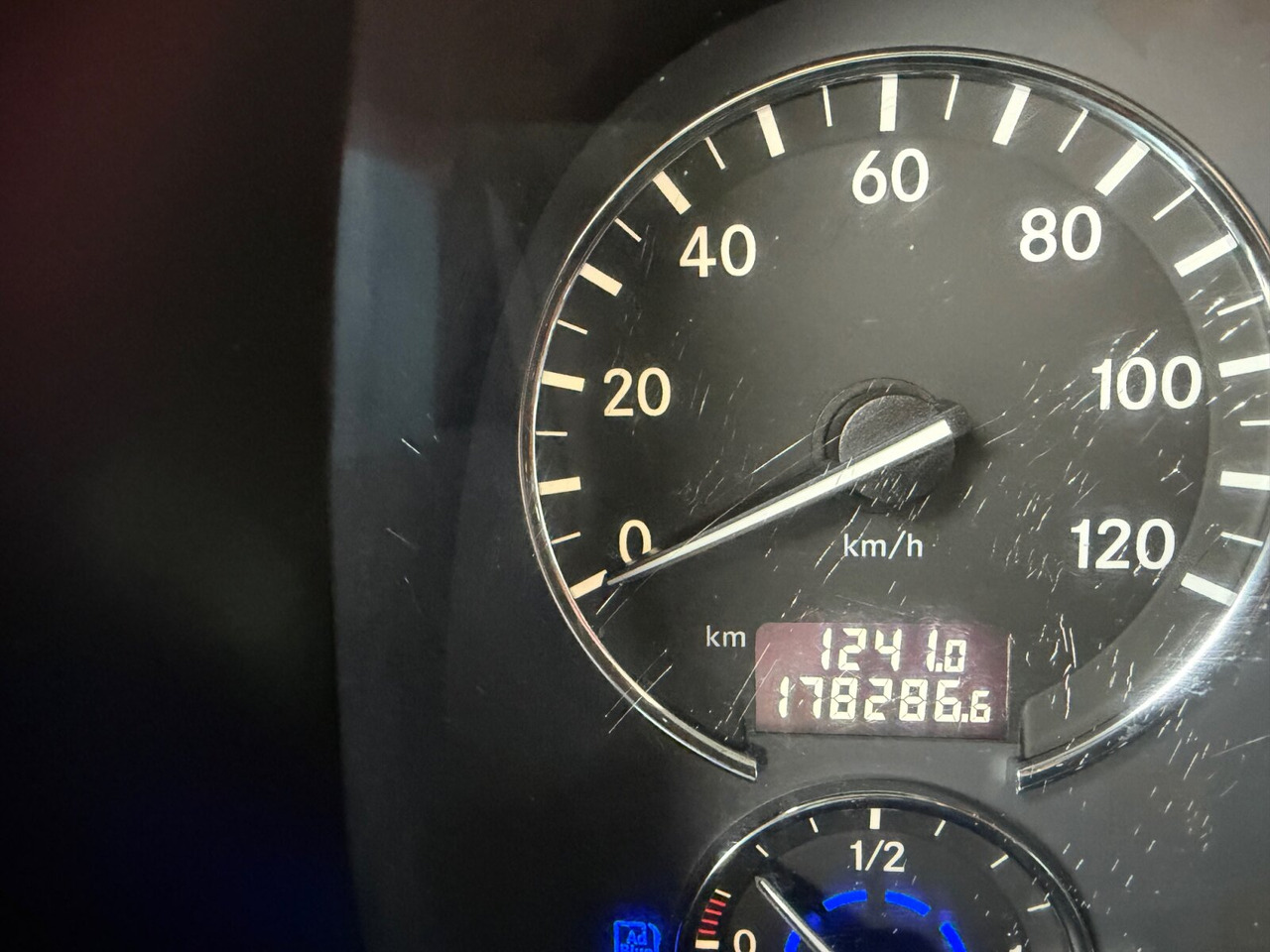 Mercedes-Benz Actros 2641 6x4 Actros 2641 6x4 - Camión multibasculante: foto 2 Mercedes-Benz Actros 2641 6x4 Actros 2641 6x4 - Camión multibasculante: foto 2