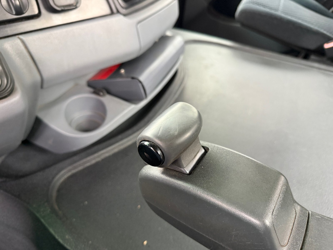 Mercedes-Benz Actros 2641 6x4 Actros 2641 6x4 - Camión multibasculante: foto 4 Mercedes-Benz Actros 2641 6x4 Actros 2641 6x4 - Camión multibasculante: foto 4