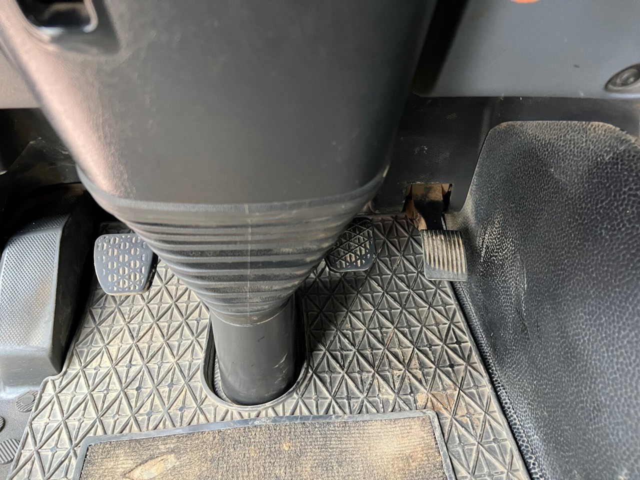 Mercedes-Benz Actros 2644/48 K 6x4 Actros 2644/48 K 6x4, Stahlmulde ca. 14m³ - Camión volquete: foto 3 Mercedes-Benz Actros 2644/48 K 6x4 Actros 2644/48 K 6x4, Stahlmulde ca. 14m³ - Camión volquete: foto 3