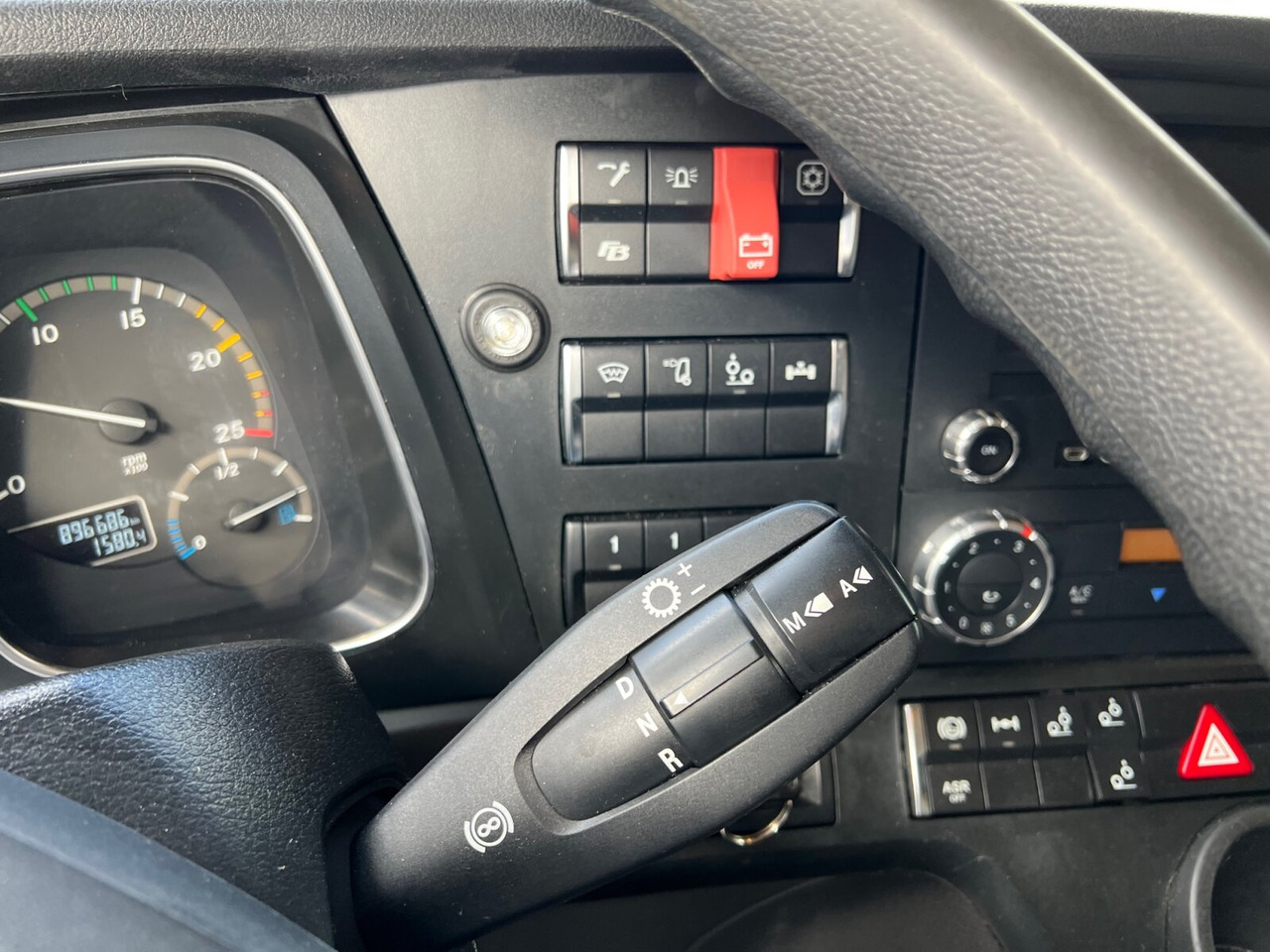 Camión chasis Mercedes-Benz Actros 3551 L 8x2/4 Actros 3551 L 8x2/4, Vorlauflenkachse, Doppelbereifte Nachlaufliftachse: foto 6