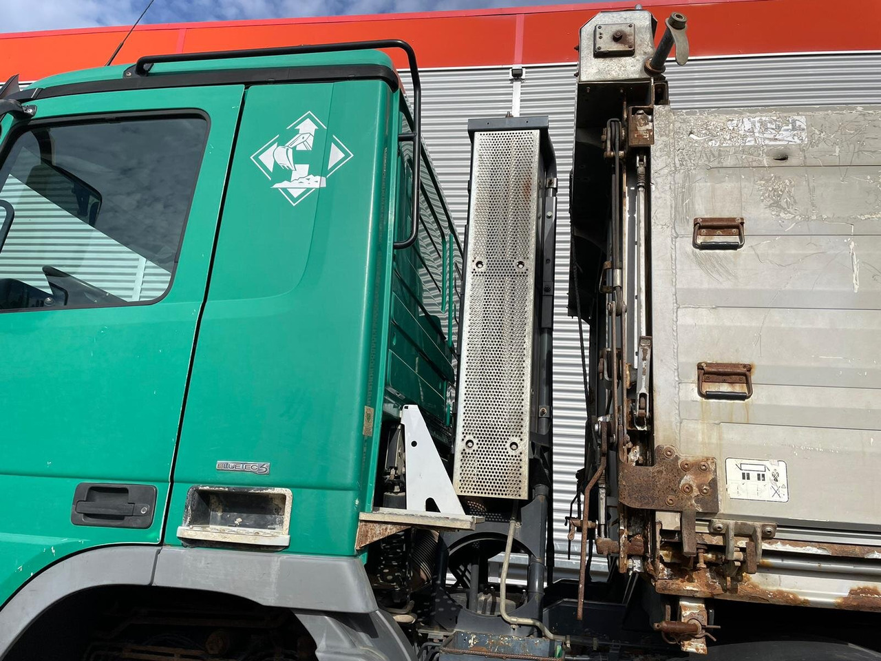 Mercedes-Benz Actros MP III 3544/8x4/4 Actros MP III 3544/8x4/4, 3 Pedale - Camión volquete: foto 5 Mercedes-Benz Actros MP III 3544/8x4/4 Actros MP III 3544/8x4/4, 3 Pedale - Camión volquete: foto 5