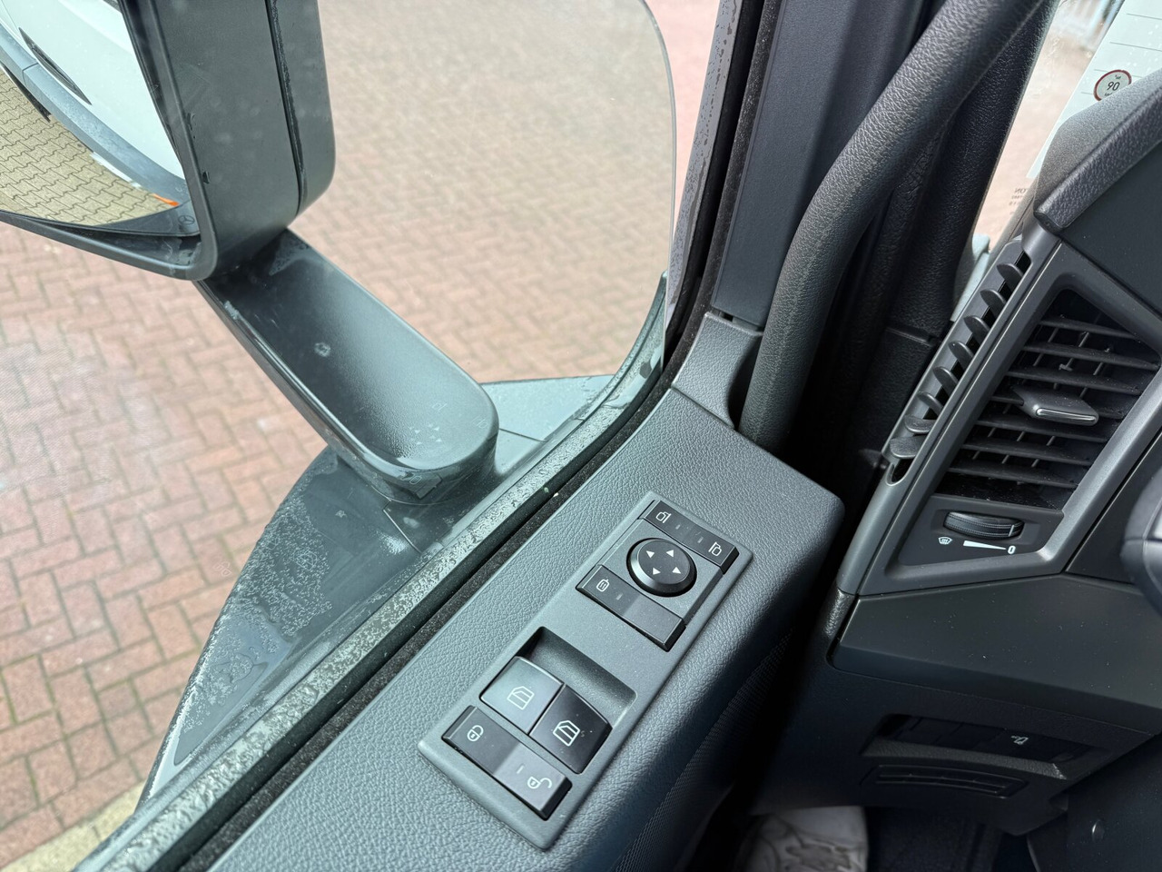 Mercedes-Benz Arocs 1827/30 A 4x4 Arocs 1827/30 A 4x4, Ex-! - Camión caja abierta: foto 5 Mercedes-Benz Arocs 1827/30 A 4x4 Arocs 1827/30 A 4x4, Ex-! - Camión caja abierta: foto 5