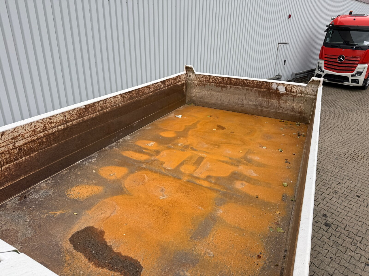 Mercedes-Benz Arocs 1842 AK 4x4 Arocs 1842 AK 4x4 - Camión volquete: foto 2 Mercedes-Benz Arocs 1842 AK 4x4 Arocs 1842 AK 4x4 - Camión volquete: foto 2