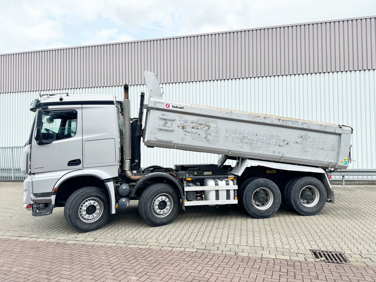 Dúmper Mercedes-Benz Arocs 3258 LK 8x4/4 Arocs 3258 LK 8x4/4, Retarder, Bi-Xenon, Stahlmulde ca. 14m³, hydr. Heckklappenöffnung: foto 11