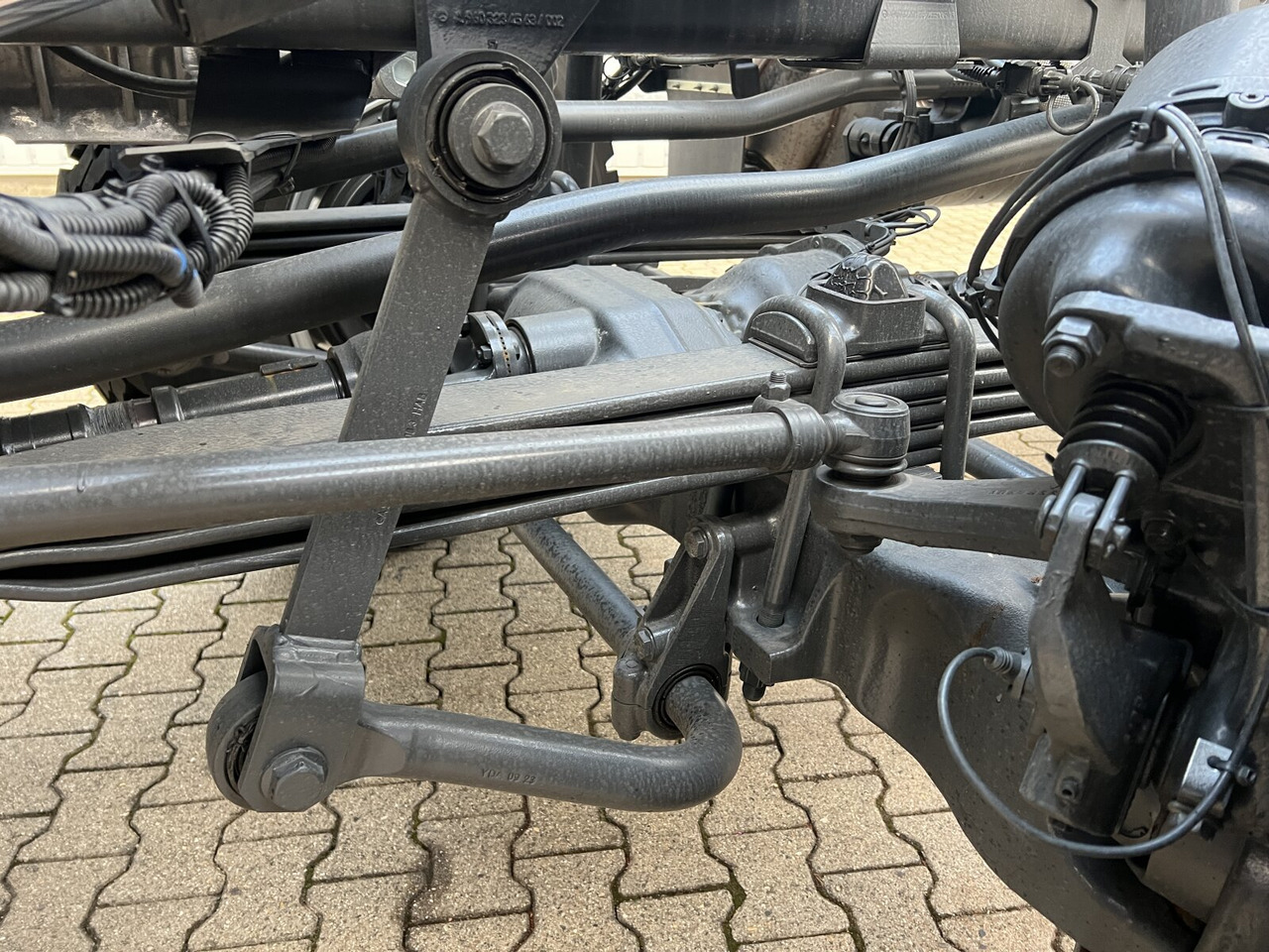 Mercedes-Benz Arocs 4151 AK 8x8/4 Arocs 4151 AK 8x8/4, Grounder - Camión multibasculante: foto 2 Mercedes-Benz Arocs 4151 AK 8x8/4 Arocs 4151 AK 8x8/4, Grounder - Camión multibasculante: foto 2