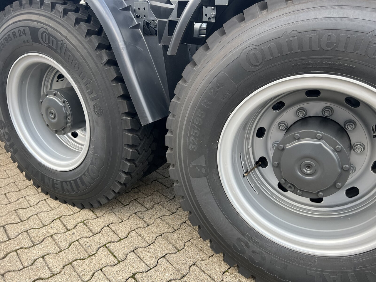 Mercedes-Benz Arocs 4151 AK 8x8/4 Arocs 4151 AK 8x8/4, Grounder - Camión multibasculante: foto 5 Mercedes-Benz Arocs 4151 AK 8x8/4 Arocs 4151 AK 8x8/4, Grounder - Camión multibasculante: foto 5