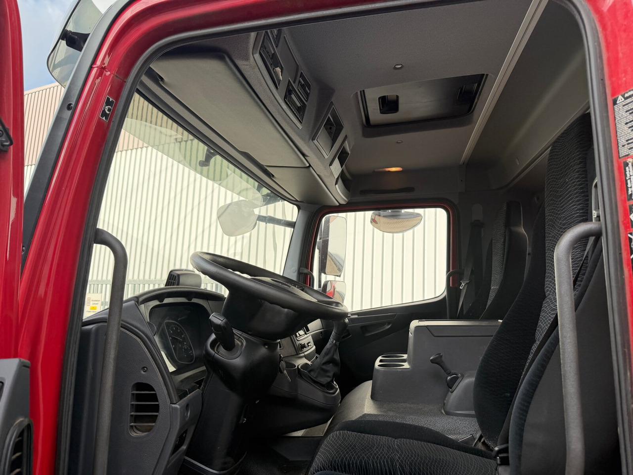 Mercedes-Benz Atego 1530 K 4x2 Atego 1530 K 4x2, 2x AHK - Camión volquete: foto 3 Mercedes-Benz Atego 1530 K 4x2 Atego 1530 K 4x2, 2x AHK - Camión volquete: foto 3