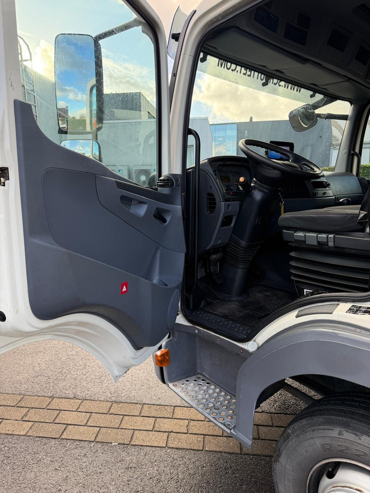 Mercedes-Benz Atego Atego 816 4 x 2 - Camión caja abierta: foto 2 Mercedes-Benz Atego Atego 816 4 x 2 - Camión caja abierta: foto 2