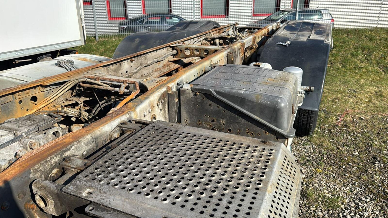 Mercedes-Benz Axor 2629 K 6x4 Axor 2629 K 6x4, PTO, Steel, Manual, 6-Zylinder - Camión chasis: foto 2 Mercedes-Benz Axor 2629 K 6x4 Axor 2629 K 6x4, PTO, Steel, Manual, 6-Zylinder - Camión chasis: foto 2