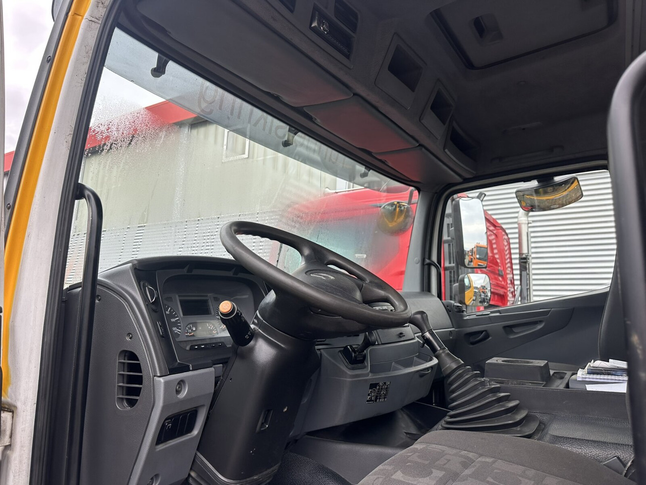 Mercedes-Benz Axor 2629 K 6x4 Axor 2629 K 6x4, PTO, Steel, Manual, 6-Zylinder - Camión chasis: foto 4 Mercedes-Benz Axor 2629 K 6x4 Axor 2629 K 6x4, PTO, Steel, Manual, 6-Zylinder - Camión chasis: foto 4