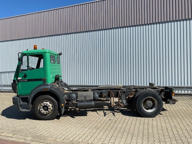 Camión chasis Mercedes-Benz SK 1924 L 4x2 SK 1924 L 4x2: foto 12