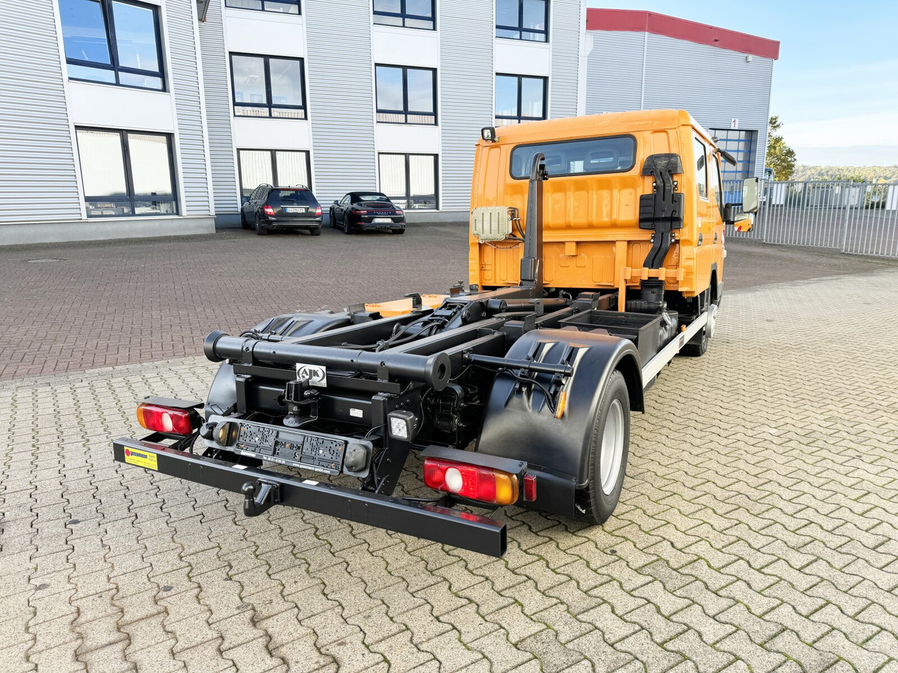 Camión multibasculante Mitsubishi Canter Fuso 6C15D 4x2 Doka Canter Fuso 6C15D 4x2 Doka, City-Abroller: foto 10