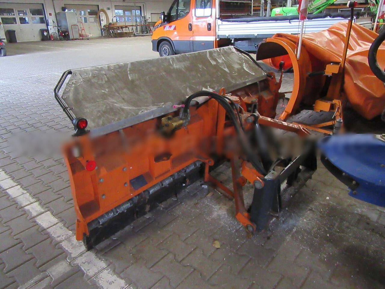 Mitsubishi Canter Fuso 6C18 4x4 Canter Fuso 6C18 4x4, Winterdienstausstattung, City-Abroller - Camión multibasculante: foto 5 Mitsubishi Canter Fuso 6C18 4x4 Canter Fuso 6C18 4x4, Winterdienstausstattung, City-Abroller - Camión multibasculante: foto 5