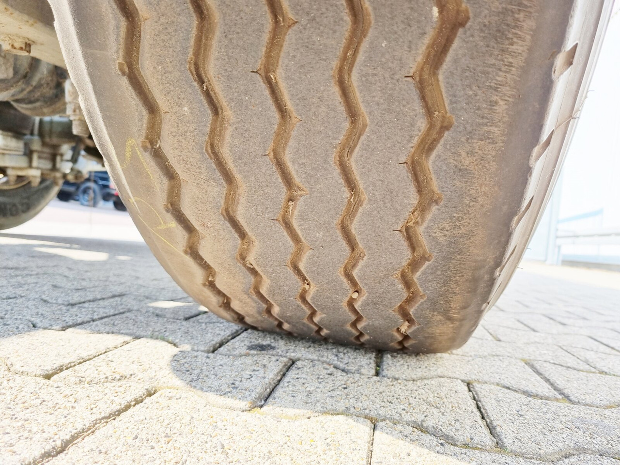 Pritschenauflieger TANG Pritschenauflieger - Semirremolque plataforma/ Caja abierta: foto 4 Pritschenauflieger TANG Pritschenauflieger - Semirremolque plataforma/ Caja abierta: foto 4