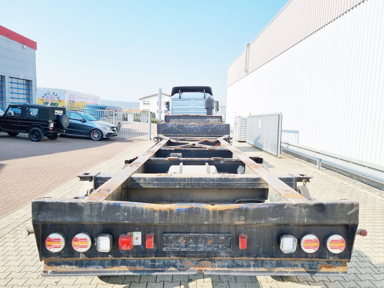 Pritschenauflieger TANG Pritschenauflieger - Semirremolque plataforma/ Caja abierta: foto 2 Pritschenauflieger TANG Pritschenauflieger - Semirremolque plataforma/ Caja abierta: foto 2