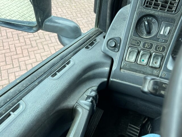 Camión chasis Scania 124G 420 4x2 124G 420 4x2, Retarder: foto 7