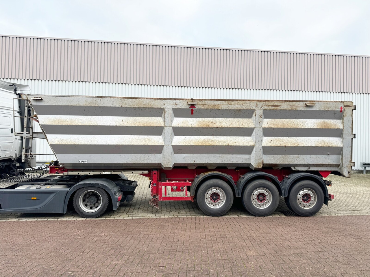 Lück SKF 35 LÜCK SKF 35, Stahlmulde ca. 37m³, Liftachse - Semirremolque: foto 4 Lück SKF 35 LÜCK SKF 35, Stahlmulde ca. 37m³, Liftachse - Semirremolque: foto 4
