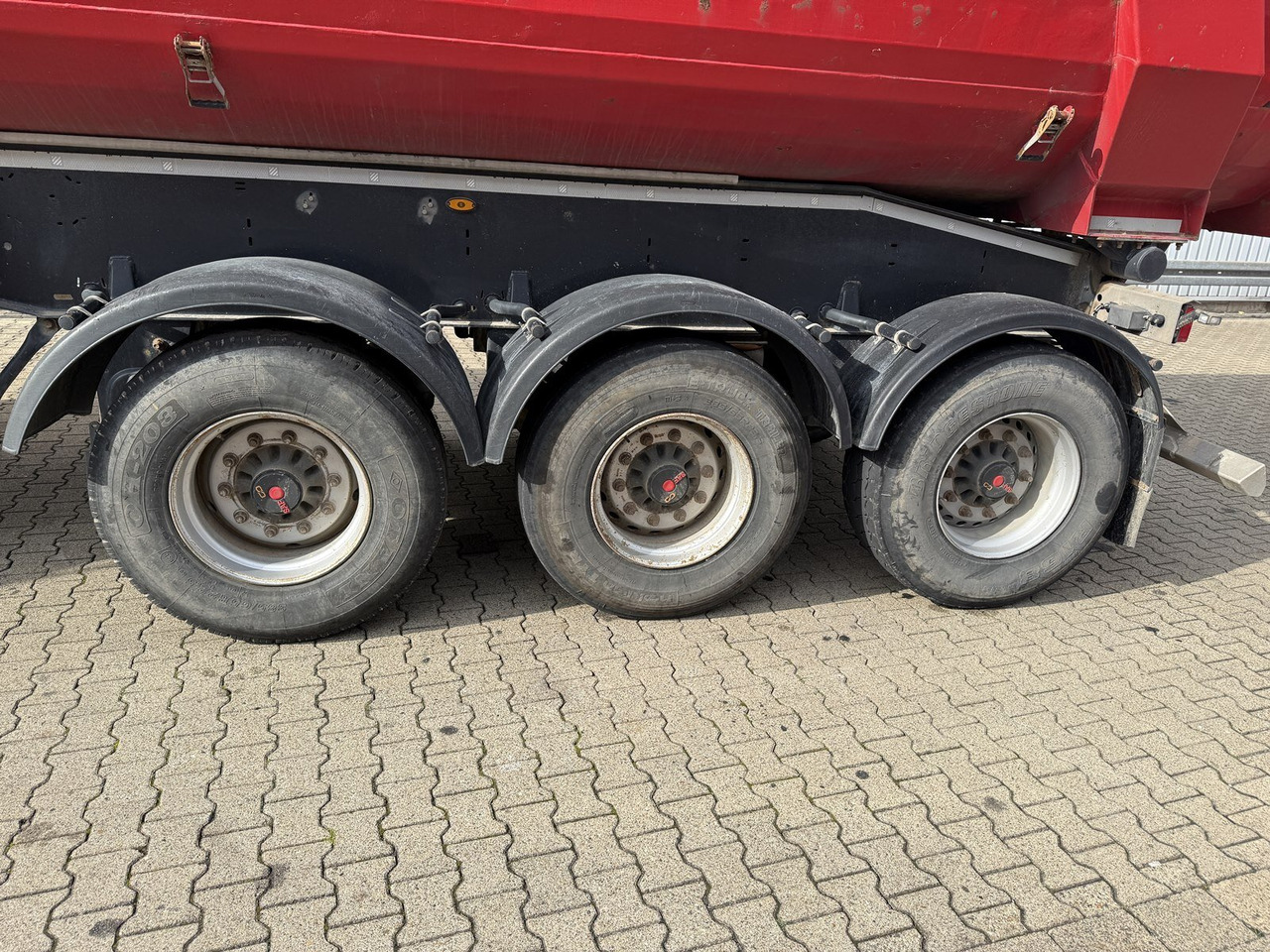 Schwarzmüller K-Serie Kippauflieger, Hardoxmulde ca. 24/26m³, Liftachse K-Serie Kippauflieger, Hardoxmulde ca. 24/26m³, Liftachse - Semirremolque: foto 2 Schwarzmüller K-Serie Kippauflieger, Hardoxmulde ca. 24/26m³, Liftachse K-Serie Kippauflieger, Hardoxmulde ca. 24/26m³, Liftachse - Semirremolque: foto 2
