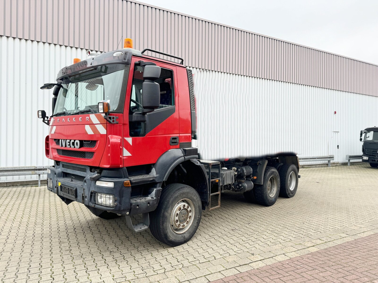 Trakker AD260T45W 6x6 Trakker AD260T45W 6x6 - Camión chasis: foto 1 Trakker AD260T45W 6x6 Trakker AD260T45W 6x6 - Camión chasis: foto 1
