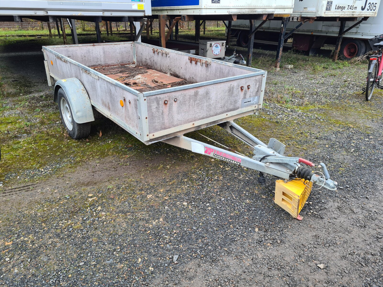 Trebbiner Anh Pritsche TREBBINER FAHRZEUGWERK, 1.500 kg - Remolque de coche: foto 1 Trebbiner Anh Pritsche TREBBINER FAHRZEUGWERK, 1.500 kg - Remolque de coche: foto 1