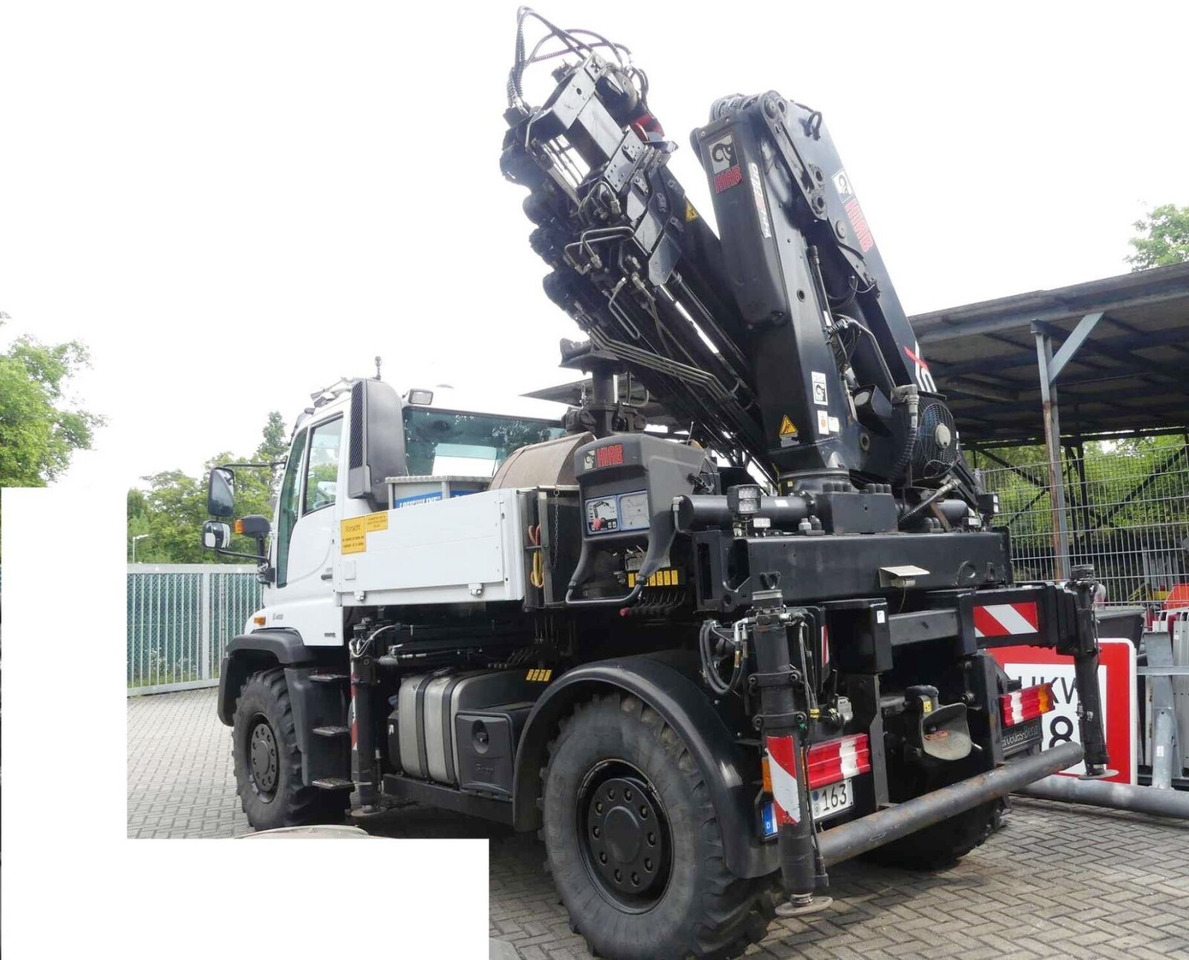 Unimog U400 4x4 U400 4x4, Frontzapfwelle, Heckkran Hiab XS 144-E4 HiDuo, Seilwinde, Funk - Autogrúa: foto 2 Unimog U400 4x4 U400 4x4, Frontzapfwelle, Heckkran Hiab XS 144-E4 HiDuo, Seilwinde, Funk - Autogrúa: foto 2