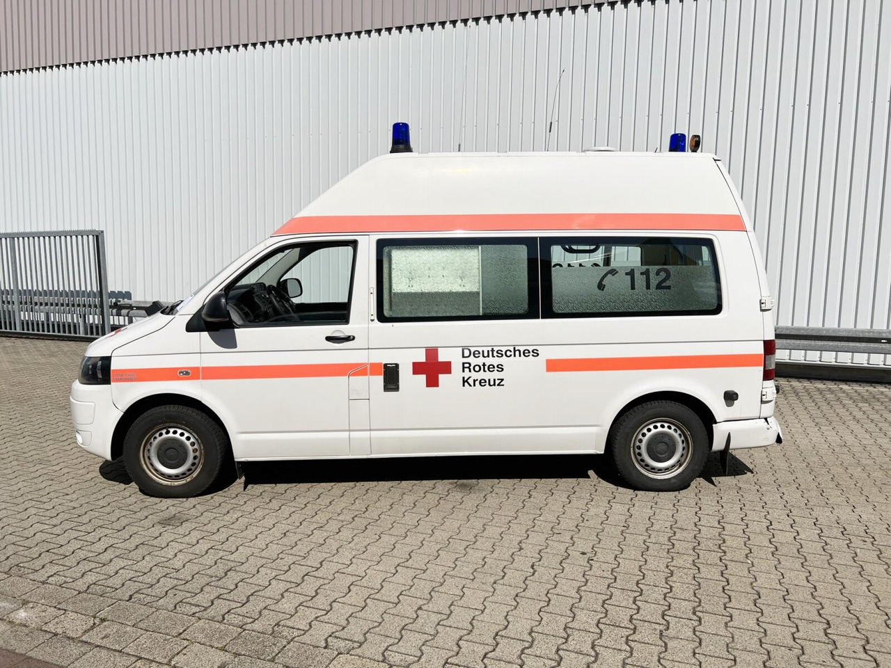 Ambulancia Volkswagen T5 2.0 TDI 4x2 T5 2.0 TDI 4x2, Krankenwagen: foto 14 Ambulancia Volkswagen T5 2.0 TDI 4x2 T5 2.0 TDI 4x2, Krankenwagen: foto 14