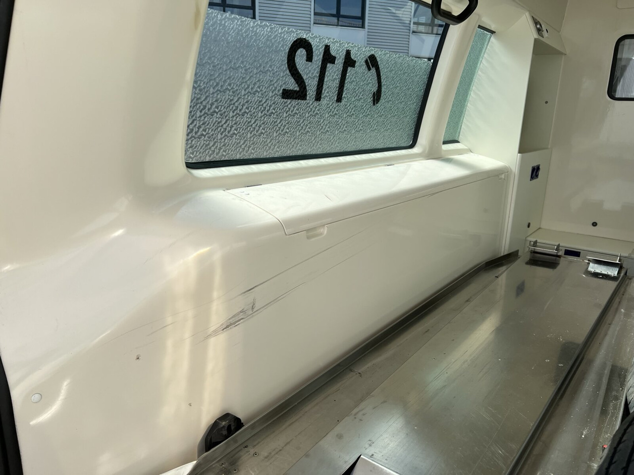 Ambulancia Volkswagen T5 2.0 TDI 4x2 T5 2.0 TDI 4x2, Krankenwagen: foto 15 Ambulancia Volkswagen T5 2.0 TDI 4x2 T5 2.0 TDI 4x2, Krankenwagen: foto 15