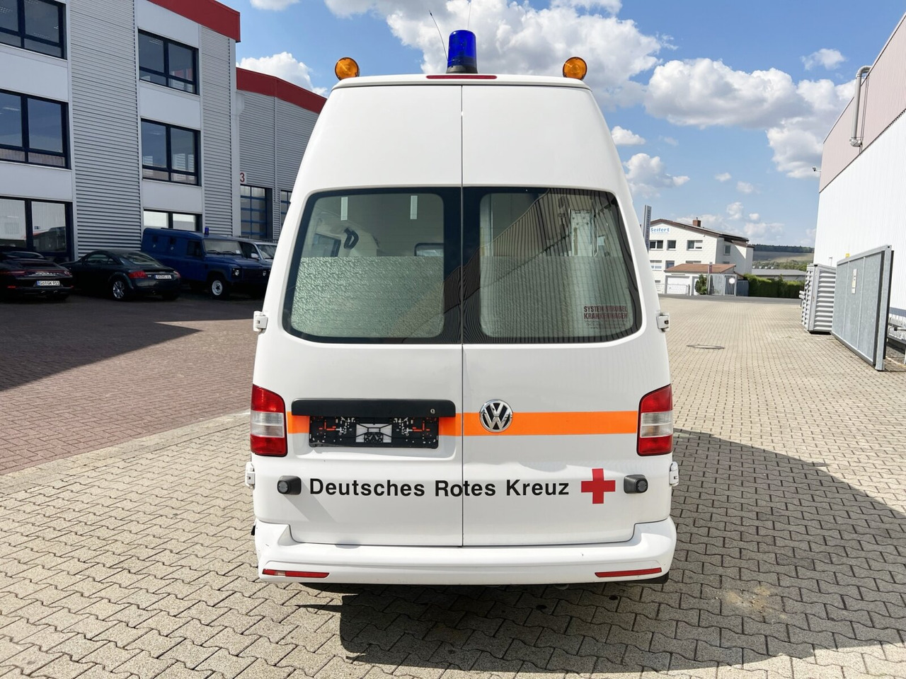 Ambulancia Volkswagen T5 2.0 TDI 4x2 T5 2.0 TDI 4x2, Krankenwagen: foto 11 Ambulancia Volkswagen T5 2.0 TDI 4x2 T5 2.0 TDI 4x2, Krankenwagen: foto 11
