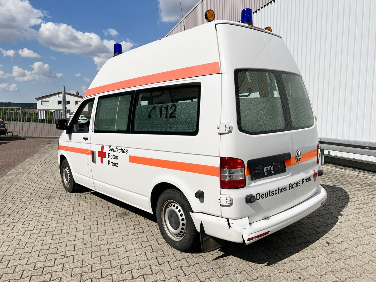 Ambulancia Volkswagen T5 2.0 TDI 4x2 T5 2.0 TDI 4x2, Krankenwagen: foto 13 Ambulancia Volkswagen T5 2.0 TDI 4x2 T5 2.0 TDI 4x2, Krankenwagen: foto 13