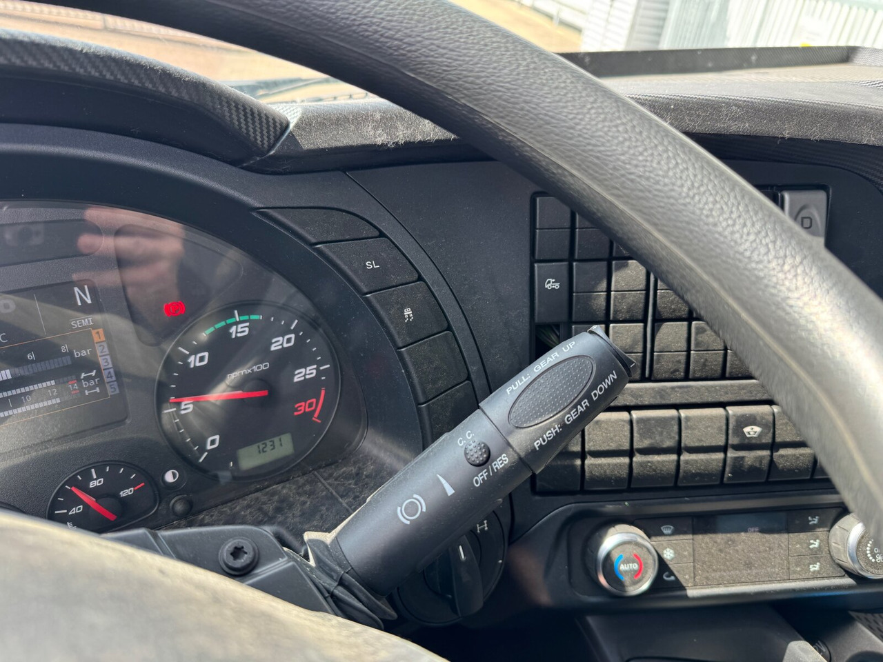 X-Way AD360X40Z/P 8x4 X-Way AD360X40Z/P 8x4 - Camión chasis: foto 5 X-Way AD360X40Z/P 8x4 X-Way AD360X40Z/P 8x4 - Camión chasis: foto 5