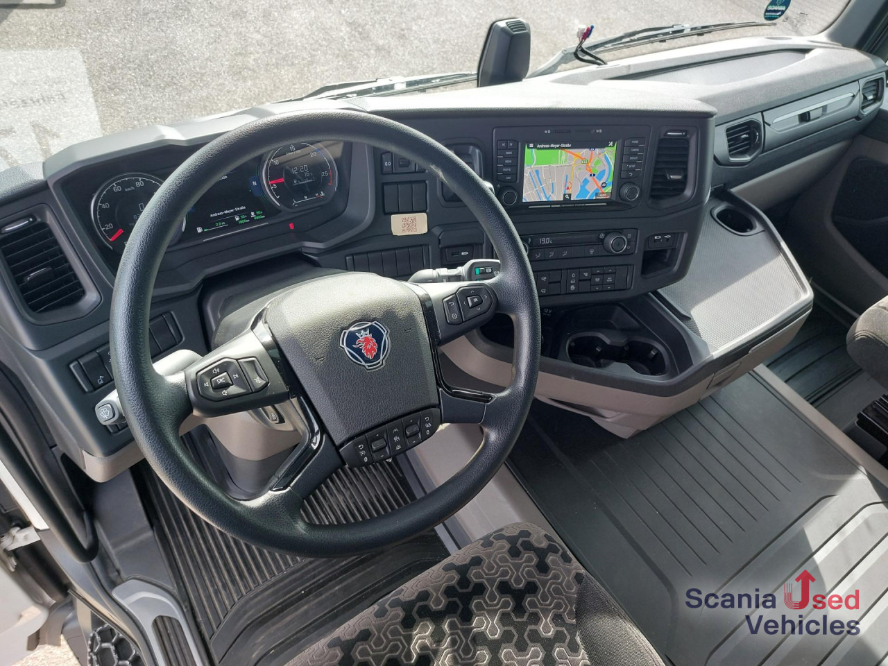 SCANIA R 460 A4x2NA SUPER, 2 Kreis Hydraulik - Cabeza tractora: foto 2 SCANIA R 460 A4x2NA SUPER, 2 Kreis Hydraulik - Cabeza tractora: foto 2