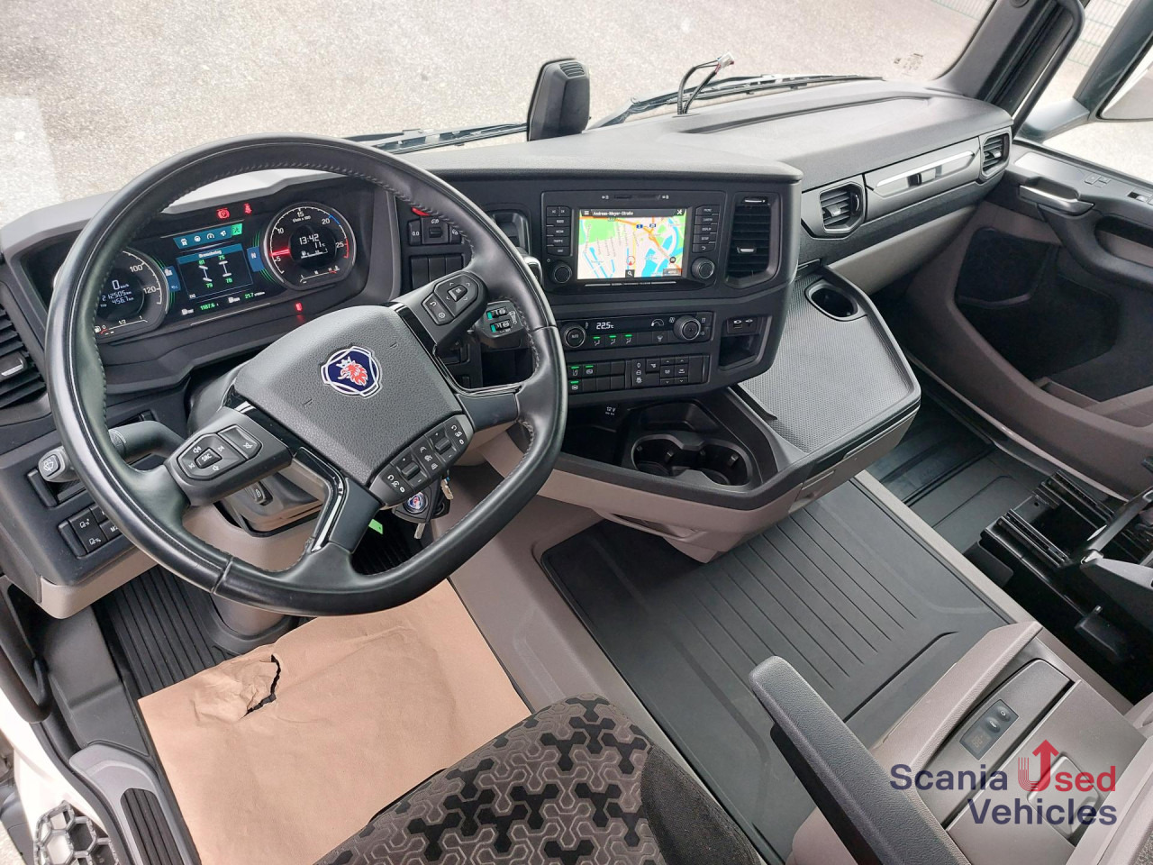 SCANIA R 460 A4x2NA, SUPER, Navi, Standklima - Cabeza tractora: foto 3 SCANIA R 460 A4x2NA, SUPER, Navi, Standklima - Cabeza tractora: foto 3