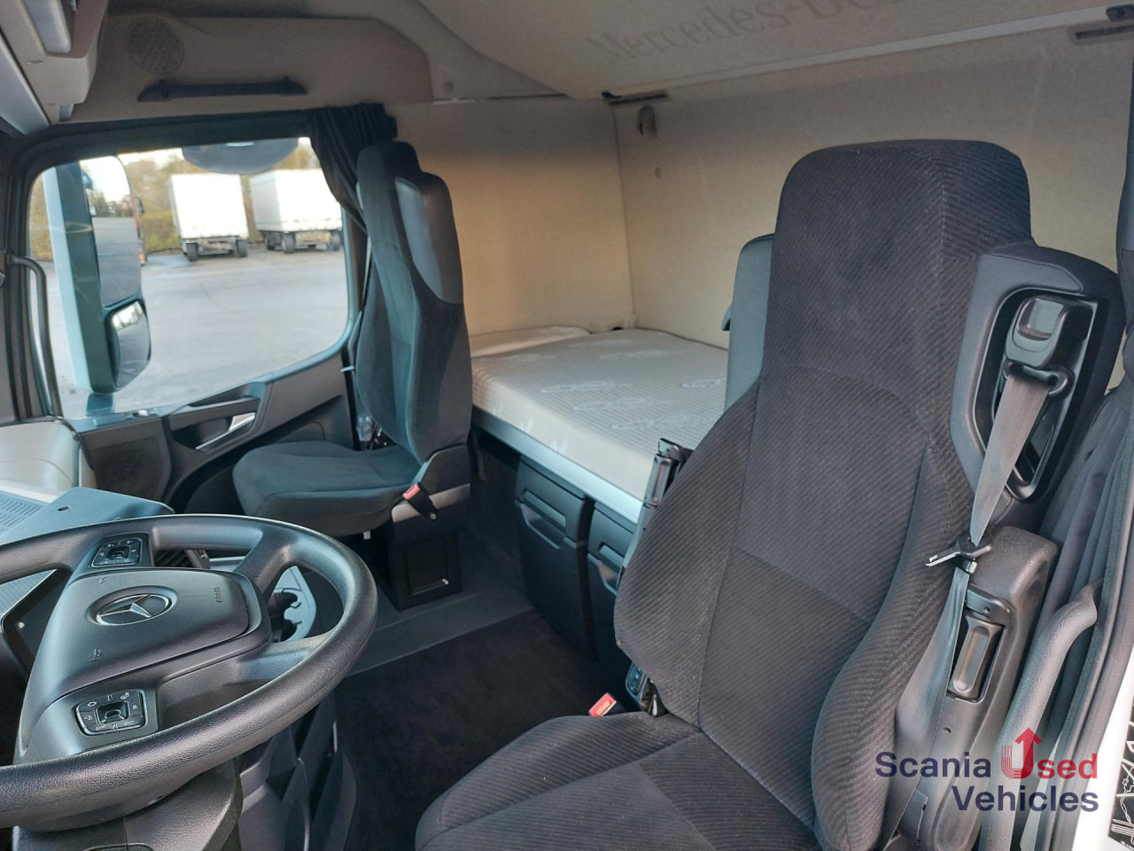 MERCEDES-BENZ 1845L Edscha - NUR KOMPLETT m. ANH.!!! - Camión lona: foto 5 MERCEDES-BENZ 1845L Edscha - NUR KOMPLETT m. ANH.!!! - Camión lona: foto 5