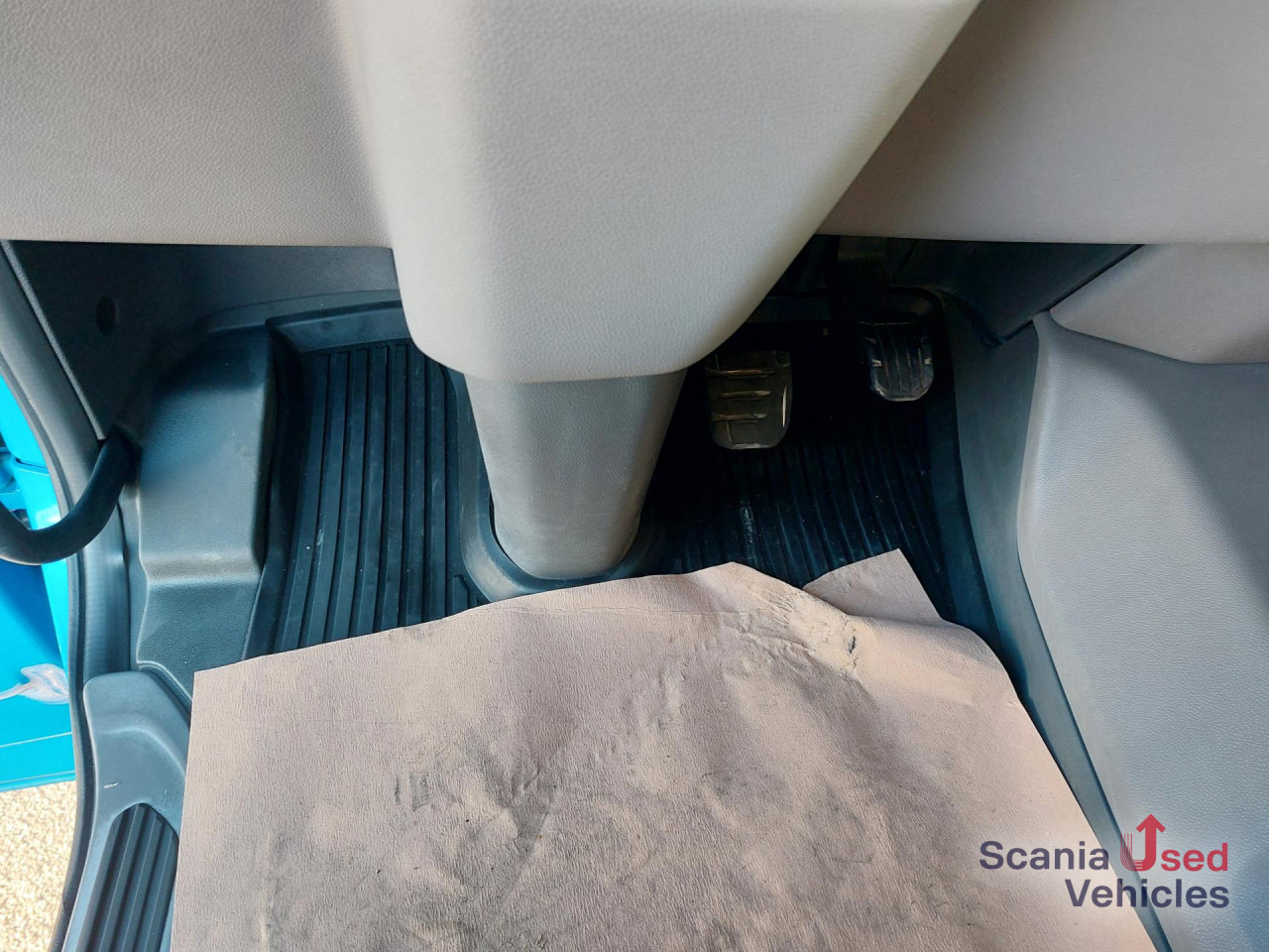 SCANIA R 450 B6x2*4NA - Camión volquete: foto 4 SCANIA R 450 B6x2*4NA - Camión volquete: foto 4