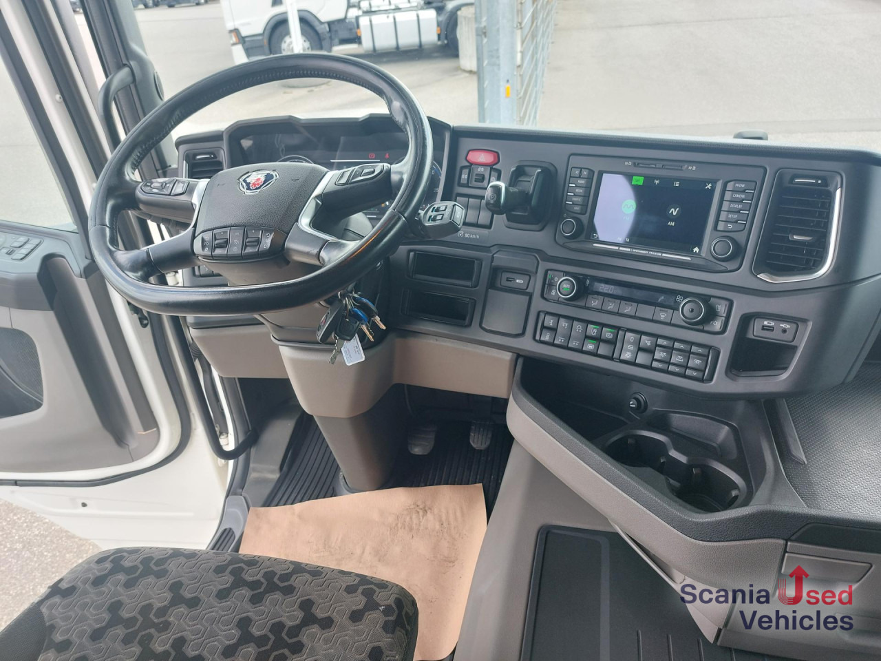 SCANIA R 450 B6x2*4NB Wechselaufbau SDG HV180 - Camión portacontenedore/ Intercambiable: foto 2 SCANIA R 450 B6x2*4NB Wechselaufbau SDG HV180 - Camión portacontenedore/ Intercambiable: foto 2