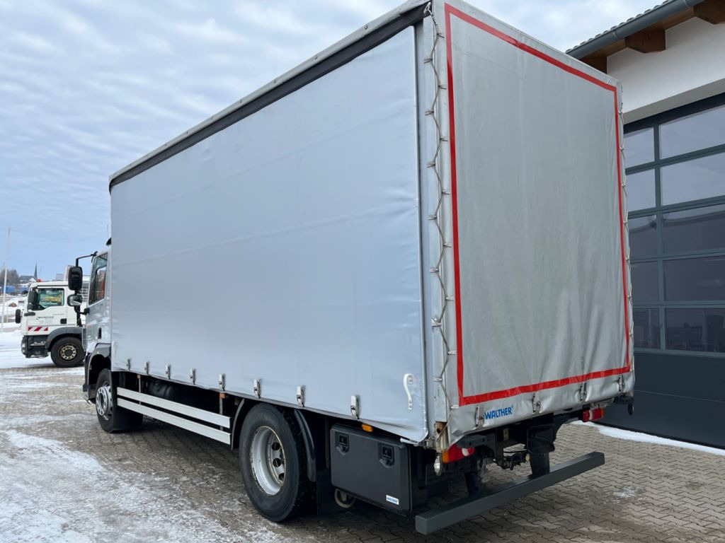 DAF CF 320FA Pritsche Schiebeplane original 87000KM - Camión lona: foto 4 DAF CF 320FA Pritsche Schiebeplane original 87000KM - Camión lona: foto 4