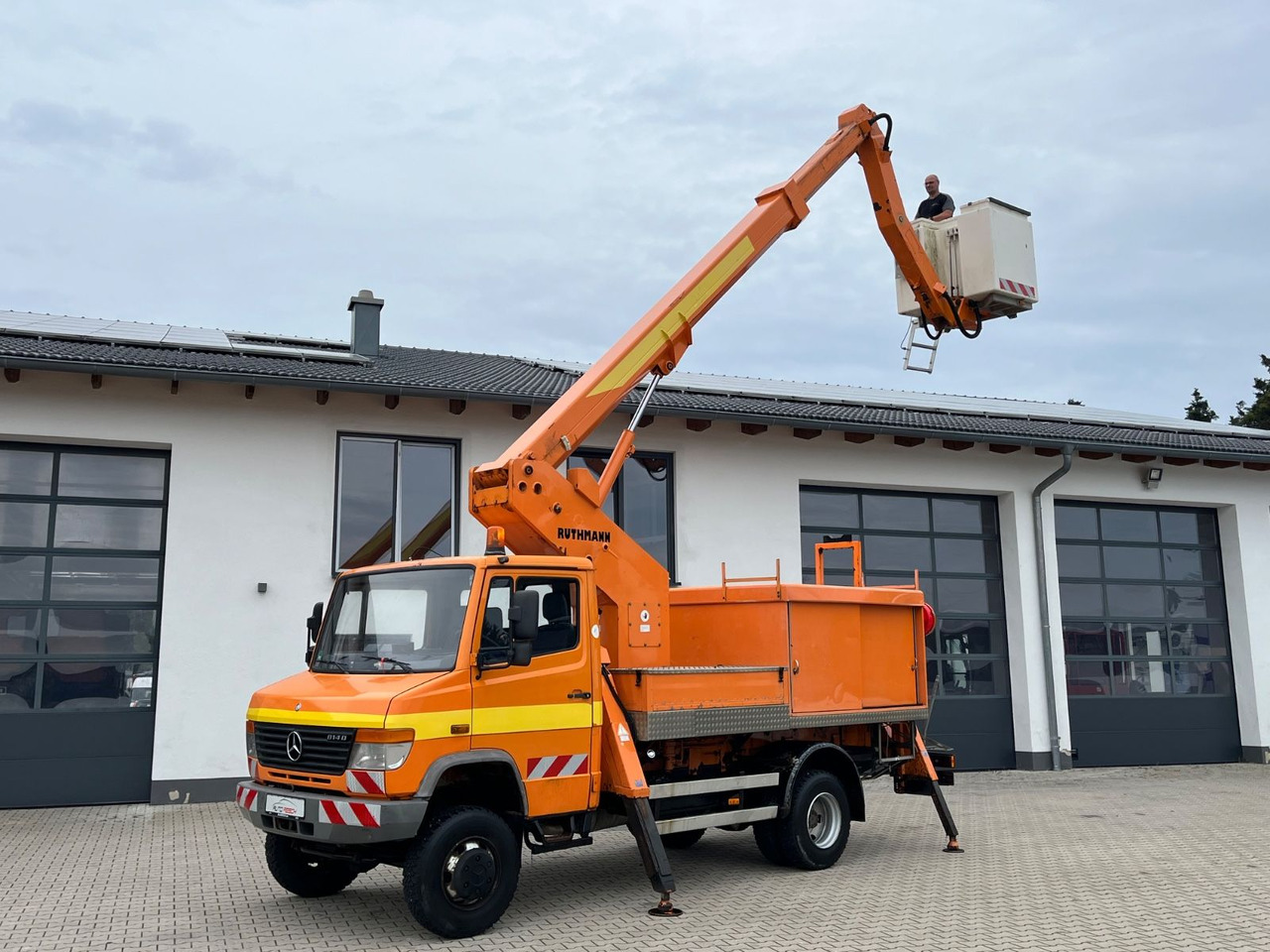 Mercedes-Benz Vario 814 DA 4x4 Ruthmann T 170 - Camión con plataforma elevadora: foto 1 Mercedes-Benz Vario 814 DA 4x4 Ruthmann T 170 - Camión con plataforma elevadora: foto 1