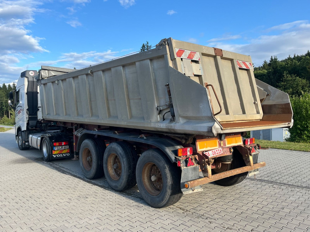 Schwarzmüller 3 Achs Alu Kippmulde Trommelbremse - Semirremolque volquete: foto 2 Schwarzmüller 3 Achs Alu Kippmulde Trommelbremse - Semirremolque volquete: foto 2